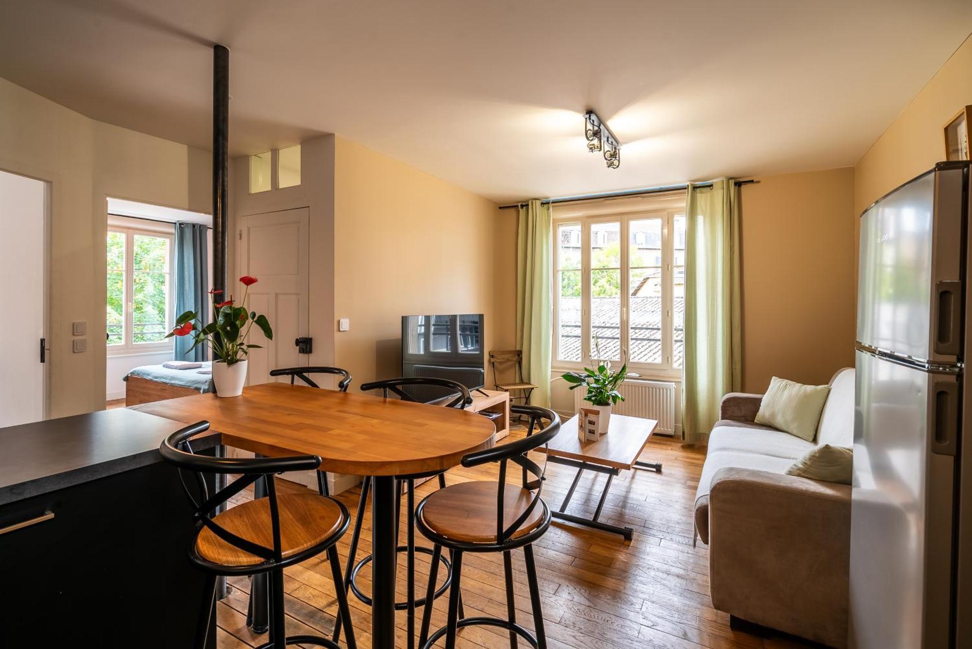 Apartment Mon - Gare De - Familial - Parking En Supp *
